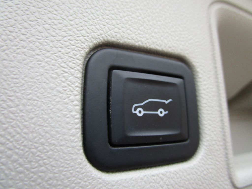 Used 2020 GMC Terrain Denali w/ Denali Premium Package image 15