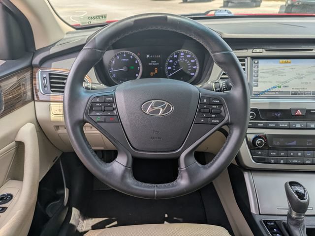 Used 2017 Hyundai Sonata Limited w/ Tech Package 03 FWD image 31