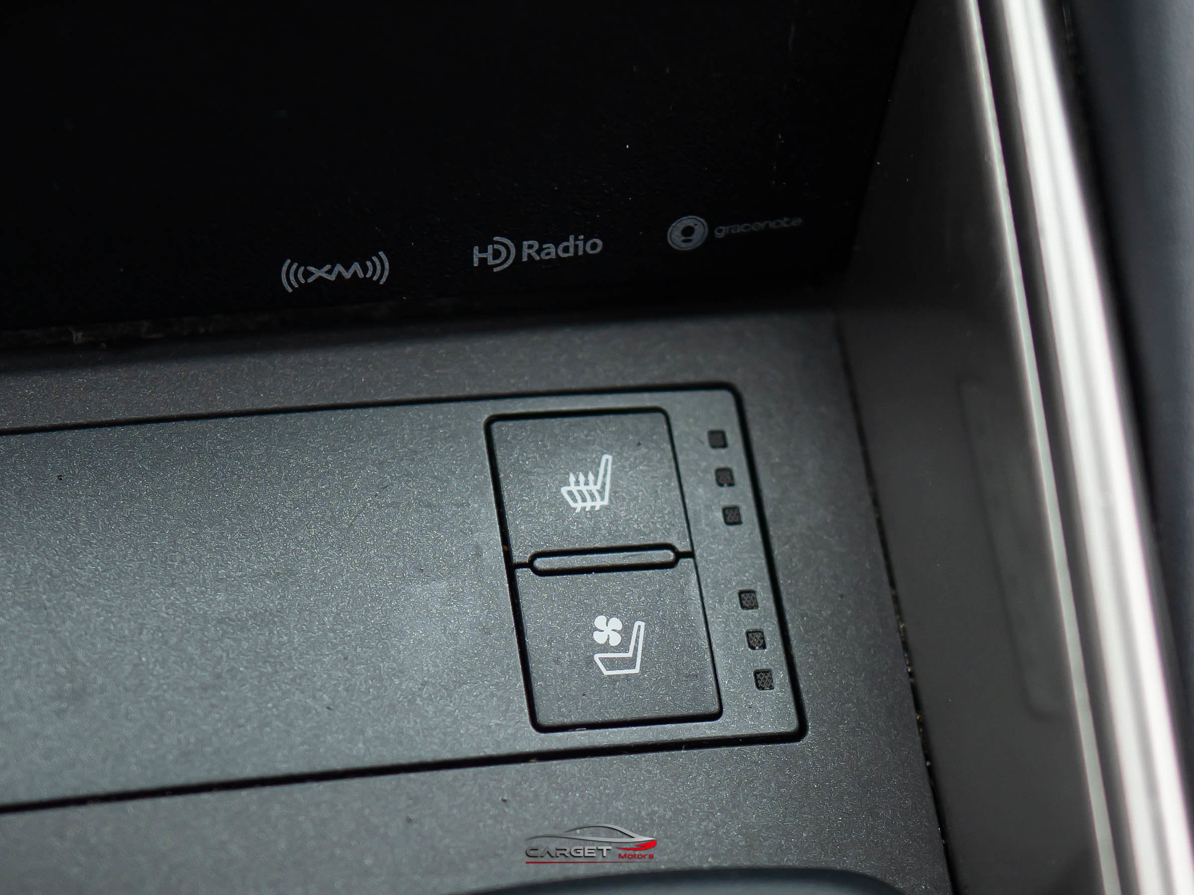 Used 2018 Lexus IS 300 F Sport w/ F Sport Package image 33