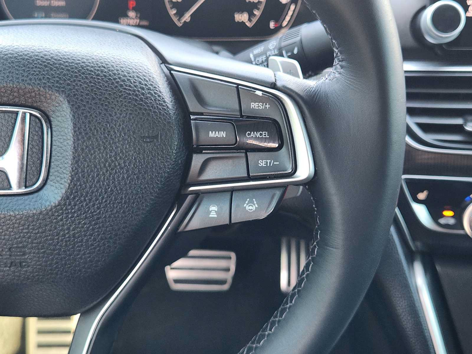 Used 2018 Honda Accord Sport image 28