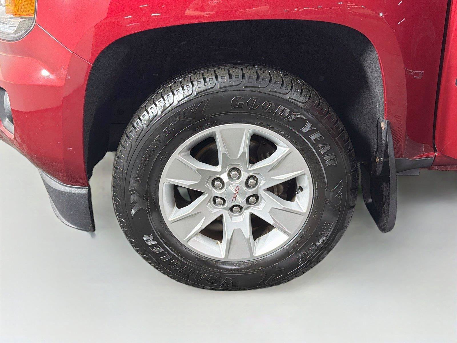 Used 2017 GMC Canyon SLE w/ SLE Convenience Package AWD/4WD image 32