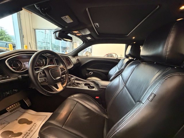 Used 2015 Dodge Challenger R/T Plus RWD image 5