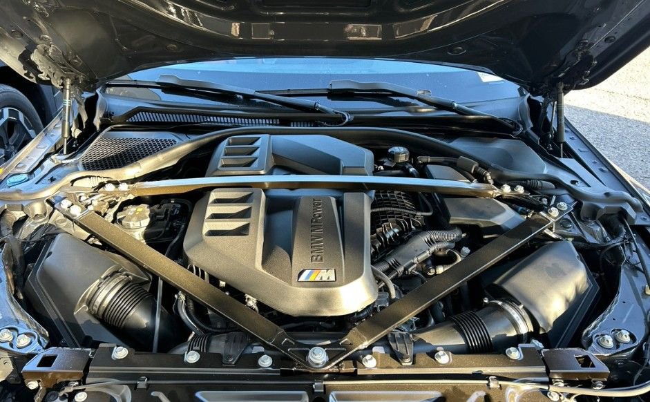 Used 2024 BMW M4 Competition w/ Parking Assistance Package image 7