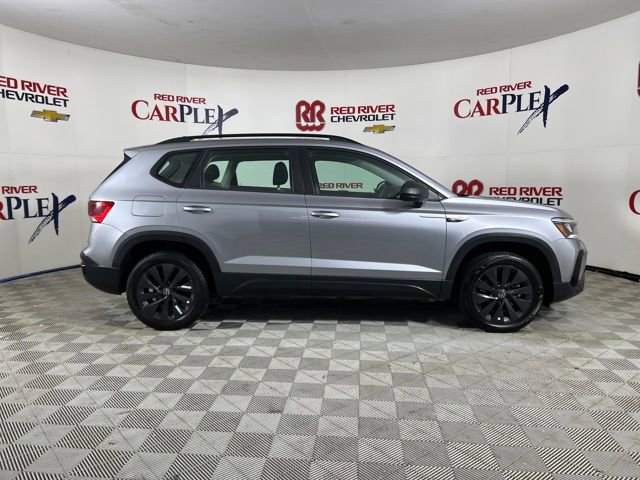 Used 2024 Volkswagen Taos S image 9