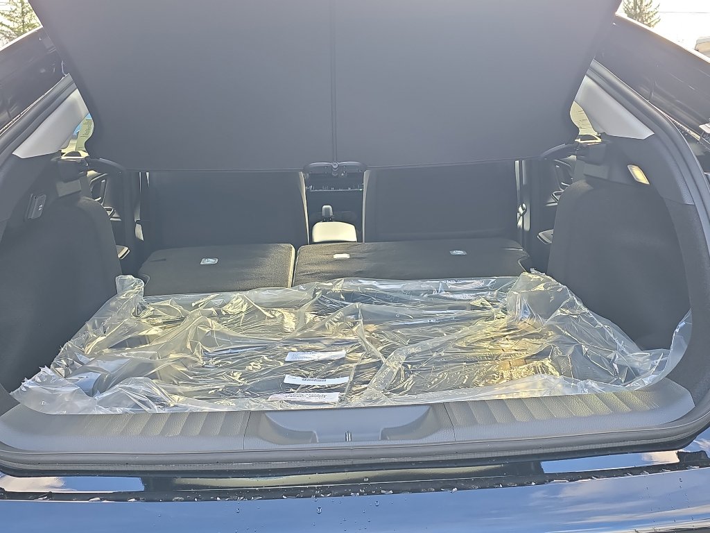 New 2026 Toyota Prius Plug-In Hybrid FWD image 10
