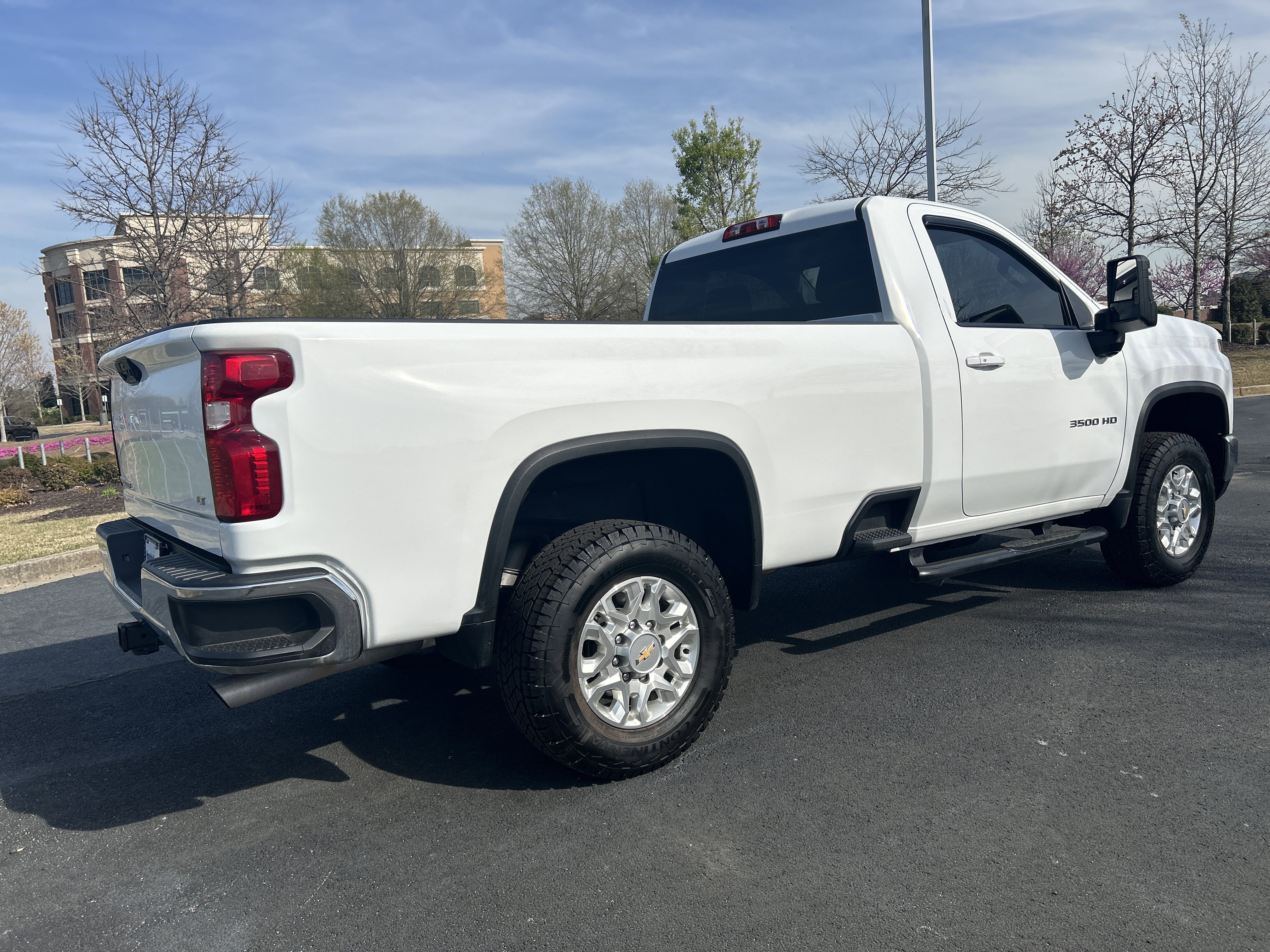Used 2024 Chevrolet Silverado 3500 LT RWD image 9