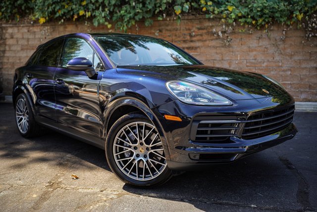 Used 2023 Porsche Cayenne Platinum Edition image 14