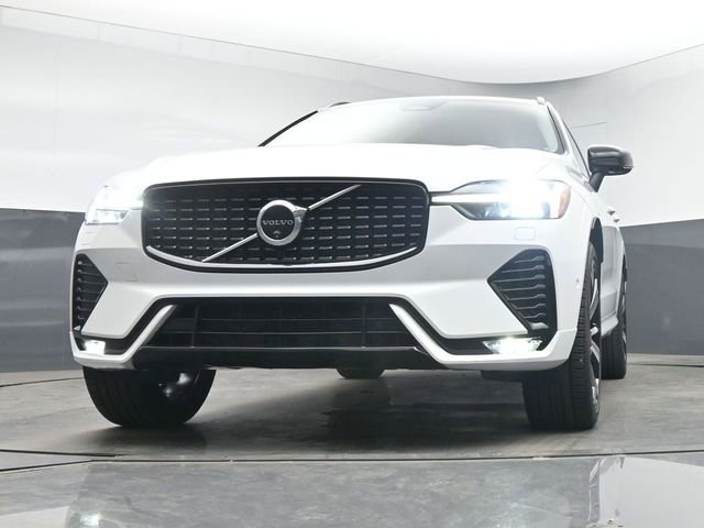 Used 2025 Volvo XC60 B5 Ultra w/ Protection Package Premier AWD/4WD image 16