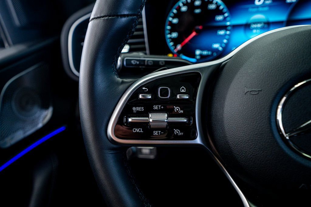 Used 2023 Mercedes-Benz GLE 350 4MATIC w/ AMG Line Exterior image 43