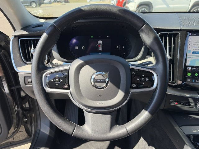 Used 2022 Volvo XC60 B6 Inscription w/ Protection Package Premier AWD/4WD image 23