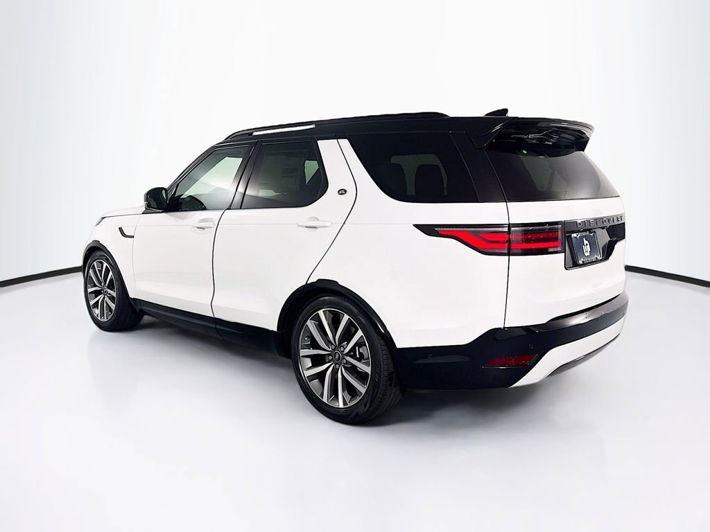 New 2025 Land Rover Discovery Dynamic SE image 7