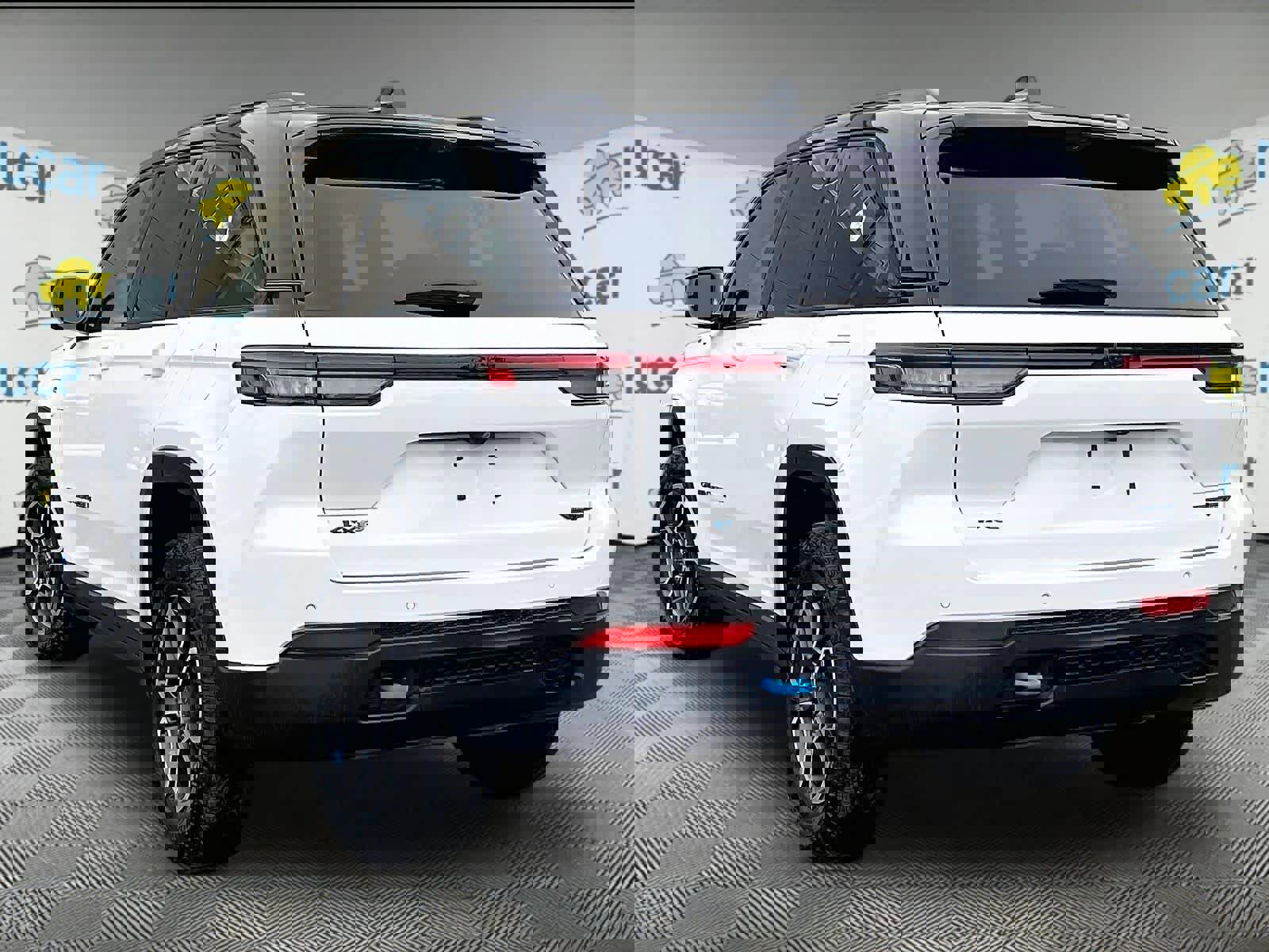 Used 2023 Jeep Grand Cherokee Trailhawk w/ Advanced Protech Group II image 4