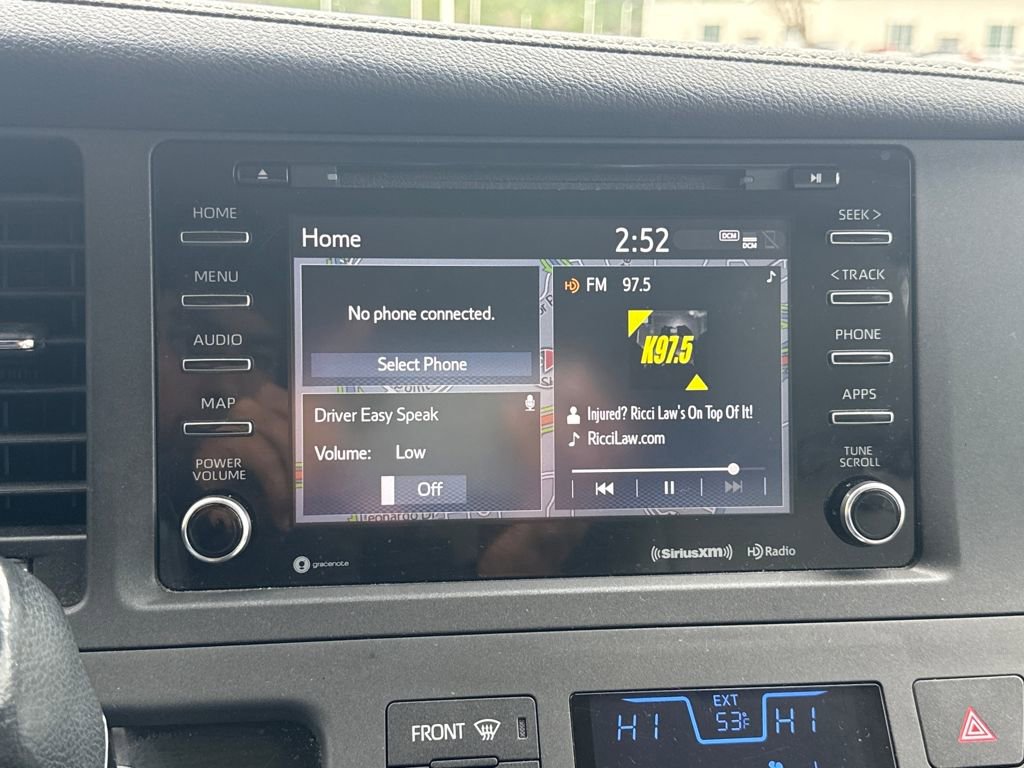 Used 2019 Toyota Sienna XLE image 23