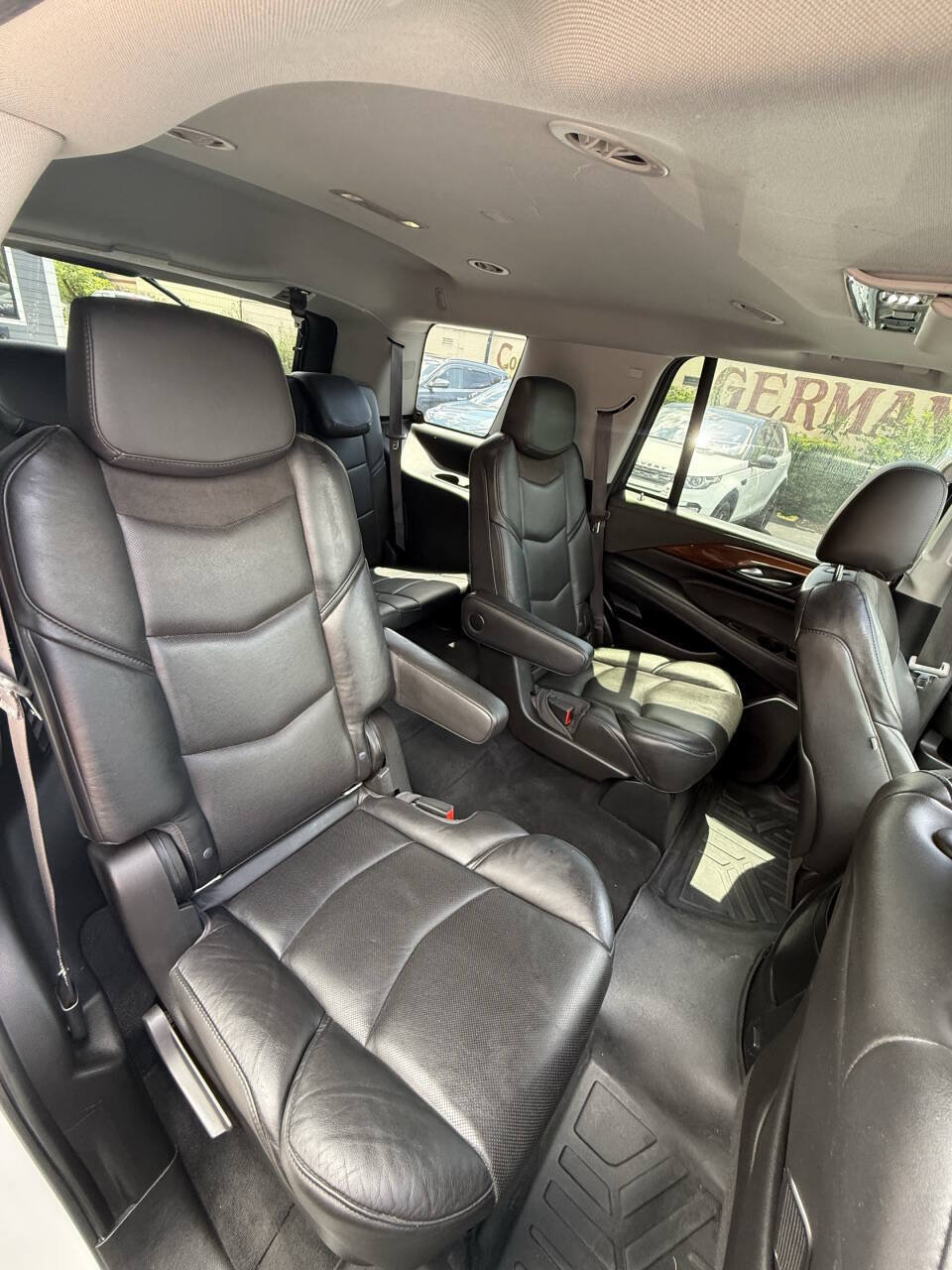 Used 2016 Cadillac Escalade Premium AWD/4WD image 30
