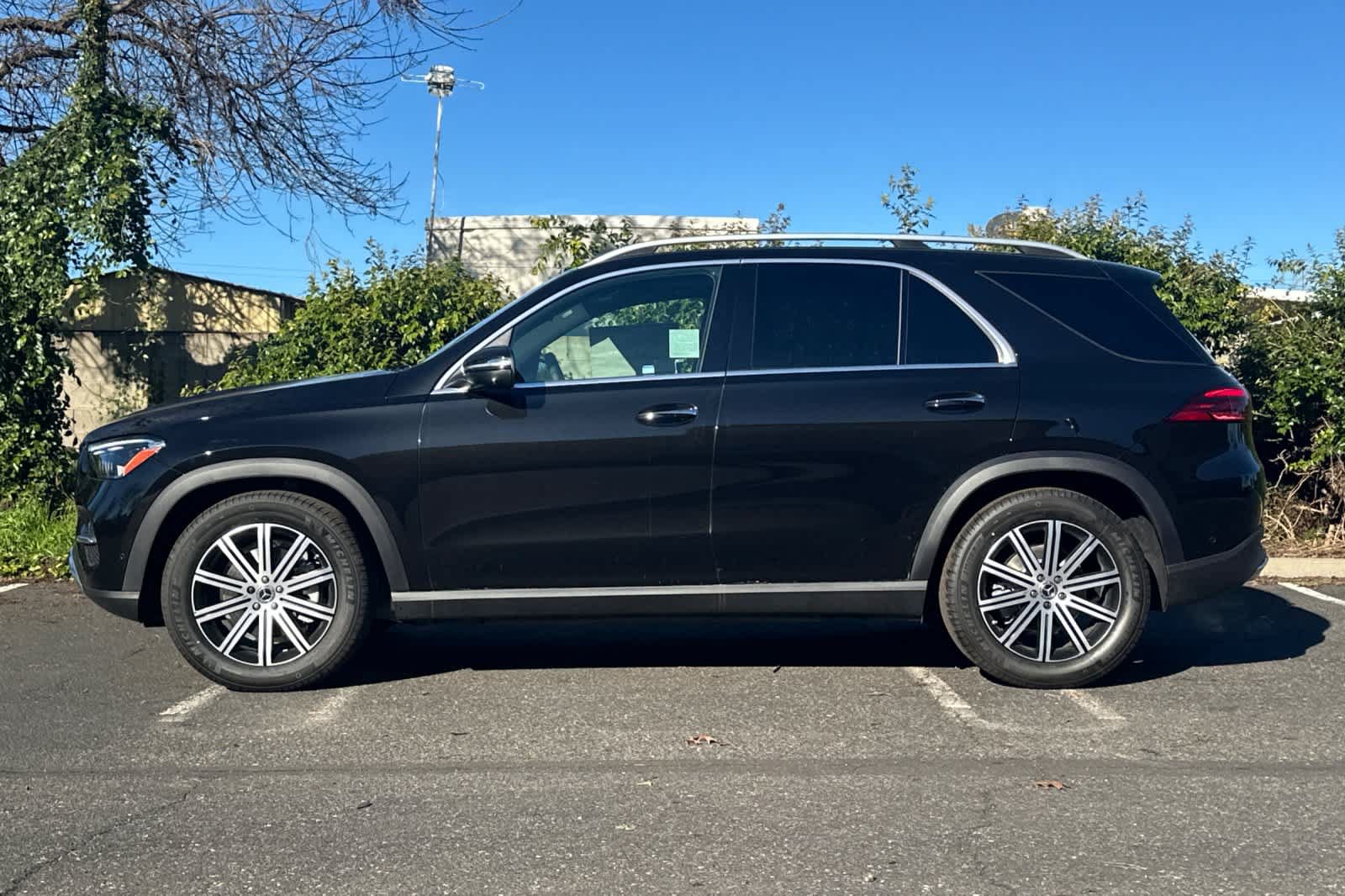 Certified 2026 Mercedes-Benz GLE 350 4MATIC image 6