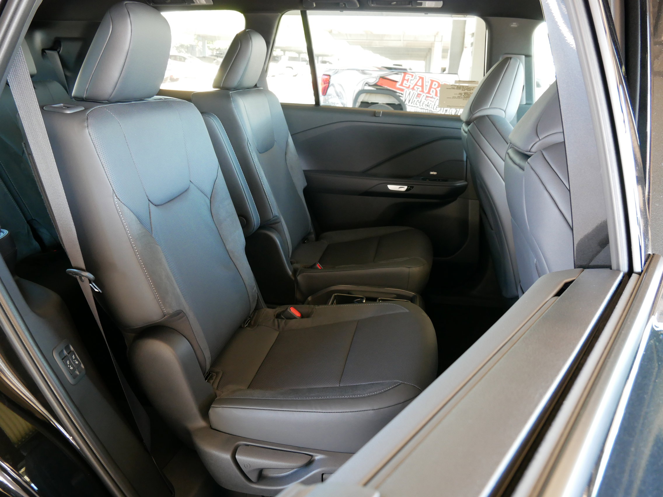 New 2026 Lexus TX 500h AWD image 8