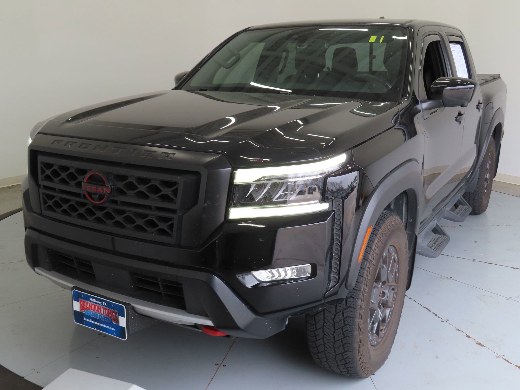 Used 2022 Nissan Frontier PRO-4X w/ Pro-4X Premium Package image 9