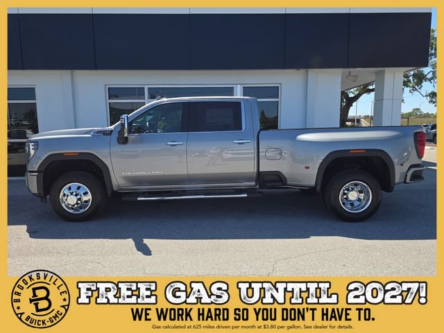 New 2026 GMC Sierra 3500 Denali w/ Denali Reserve Package AWD/4WD image 4