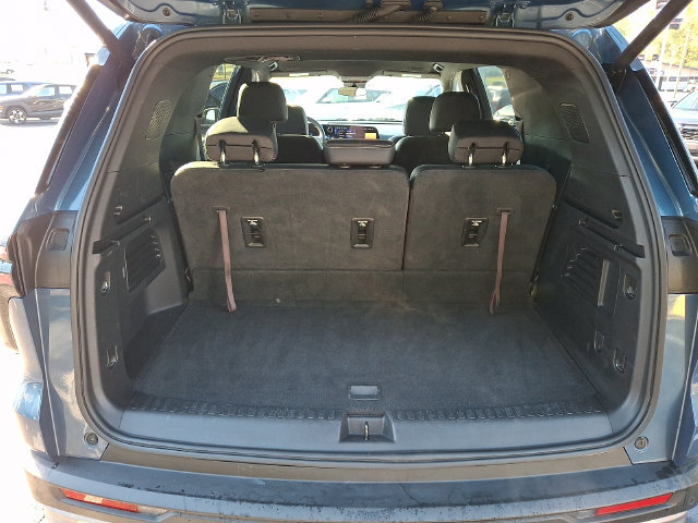 Used 2025 Chevrolet Traverse LT AWD/4WD image 29