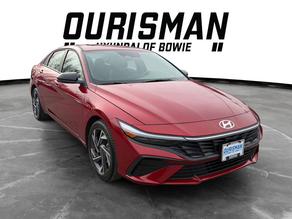 Certified 2025 Hyundai Elantra Sport image 1