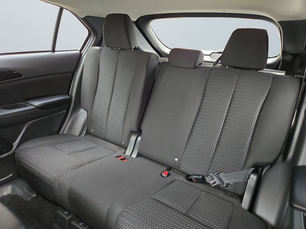 Used 2024 Mitsubishi Eclipse Cross Black Edition image 13
