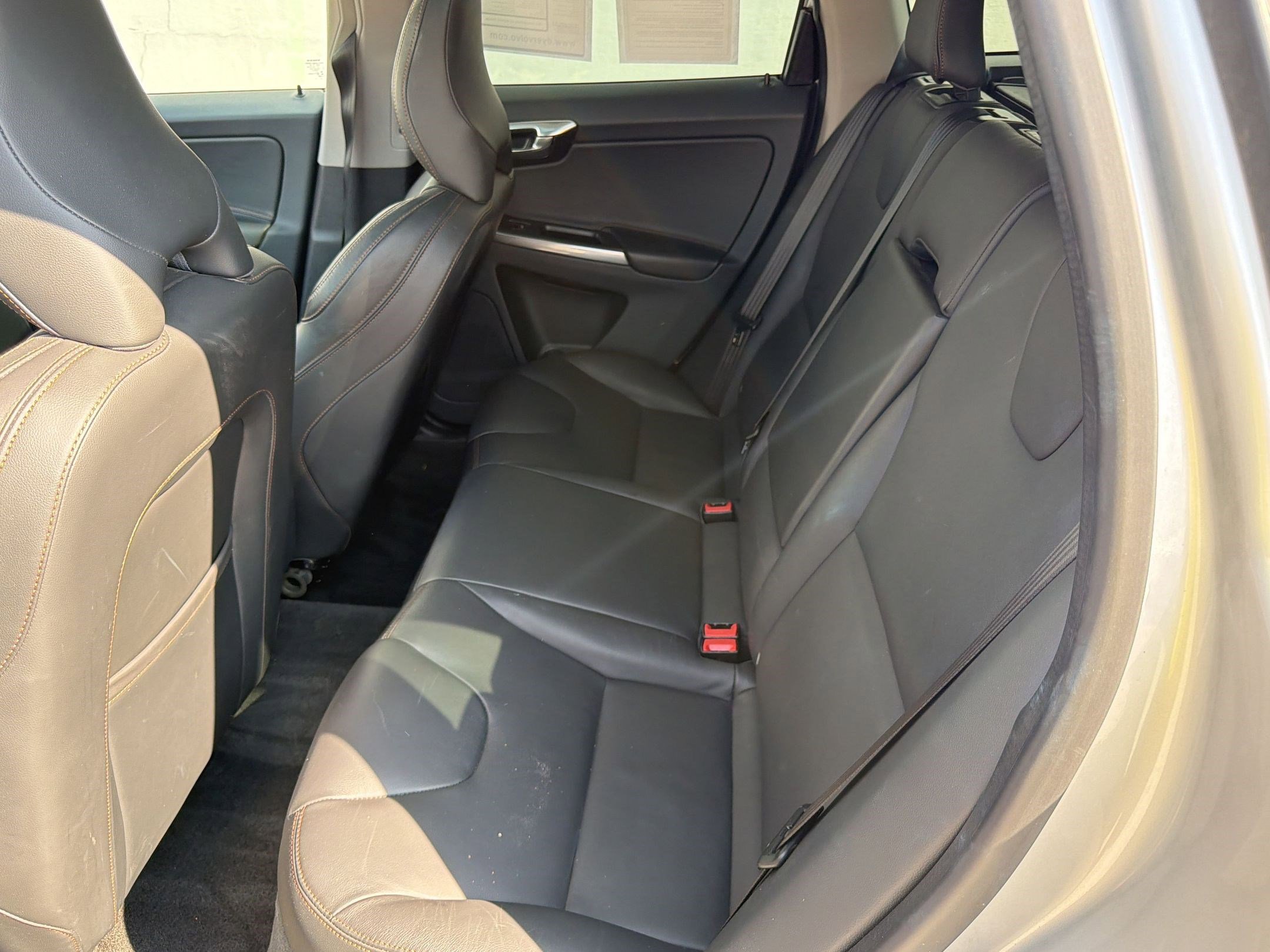 Used 2017 Volvo XC60 T6 Dynamic w/ Climate Package AWD/4WD image 15