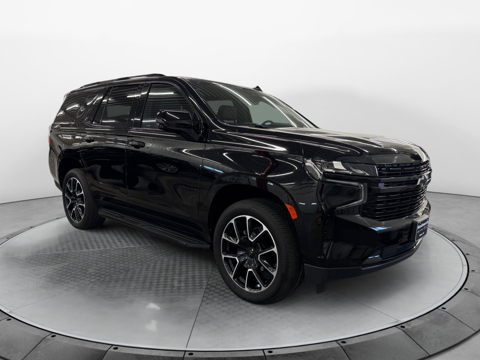 Used 2024 Chevrolet Tahoe RST w/ Sport Performance Package AWD/4WD image 4