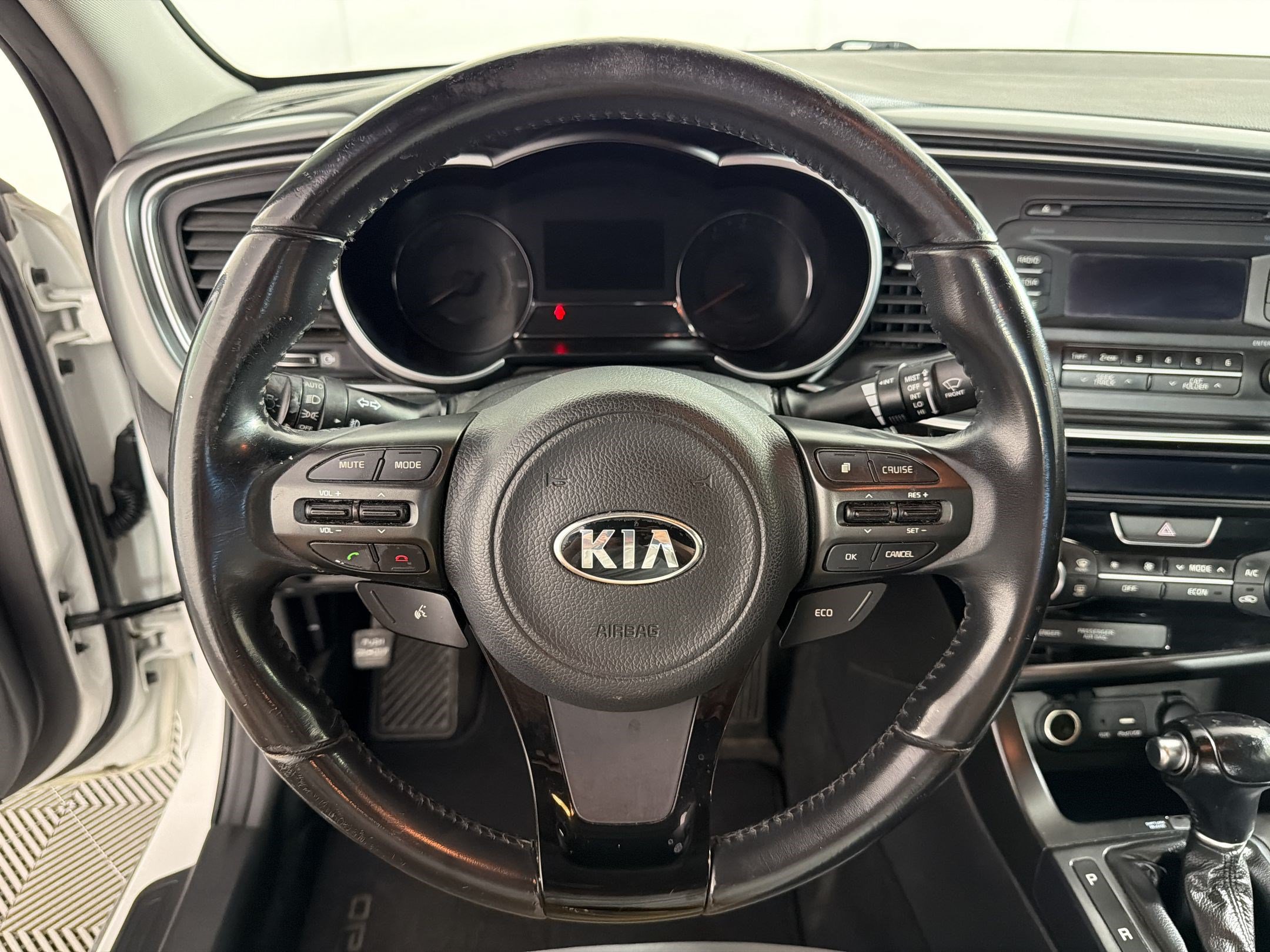 Used 2016 Kia Optima Hybrid FWD image 11