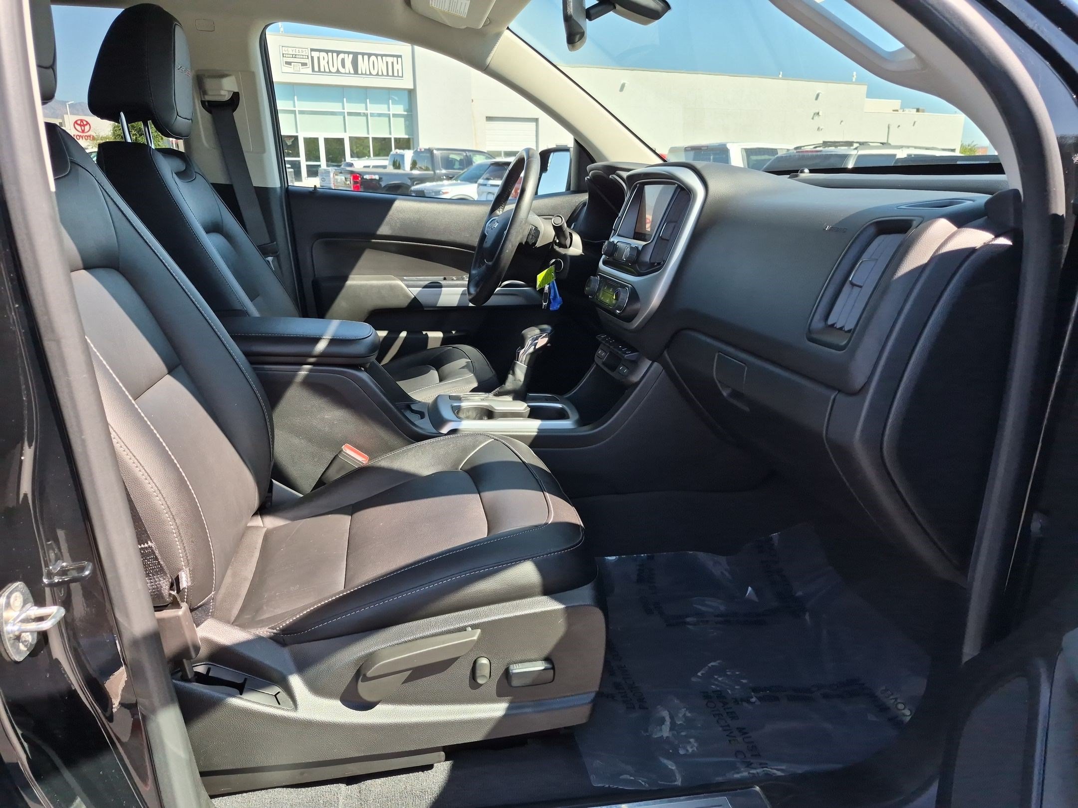 Used 2022 Chevrolet Colorado ZR2 AWD/4WD image 30