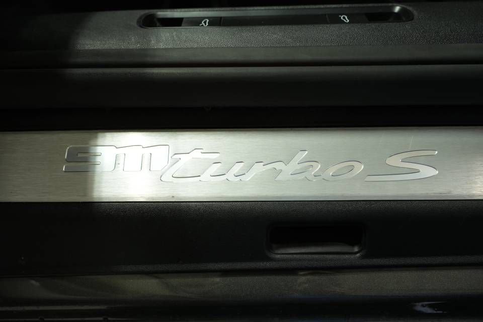 Certified 2021 Porsche 911 Turbo S image 33