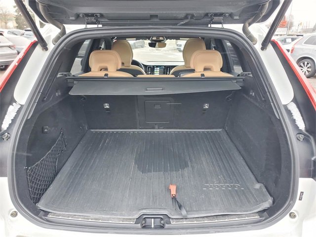 Certified 2023 Volvo XC60 B5 Ultimate w/ Climate Package image 34