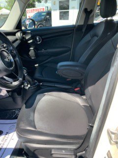 Used 2015 MINI Cooper 4-Door Hardtop image 10