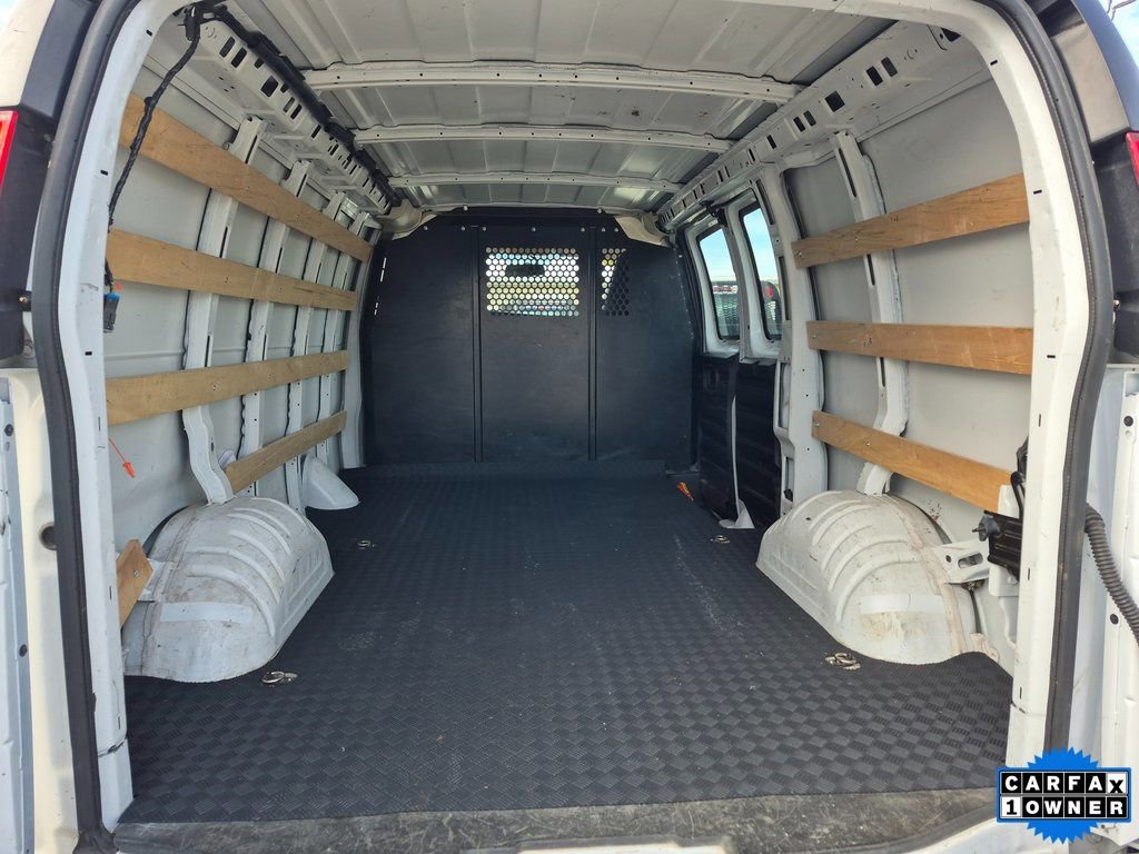 Certified 2024 Chevrolet Express 2500 Work Van w/ Driver Convenience Package image 7