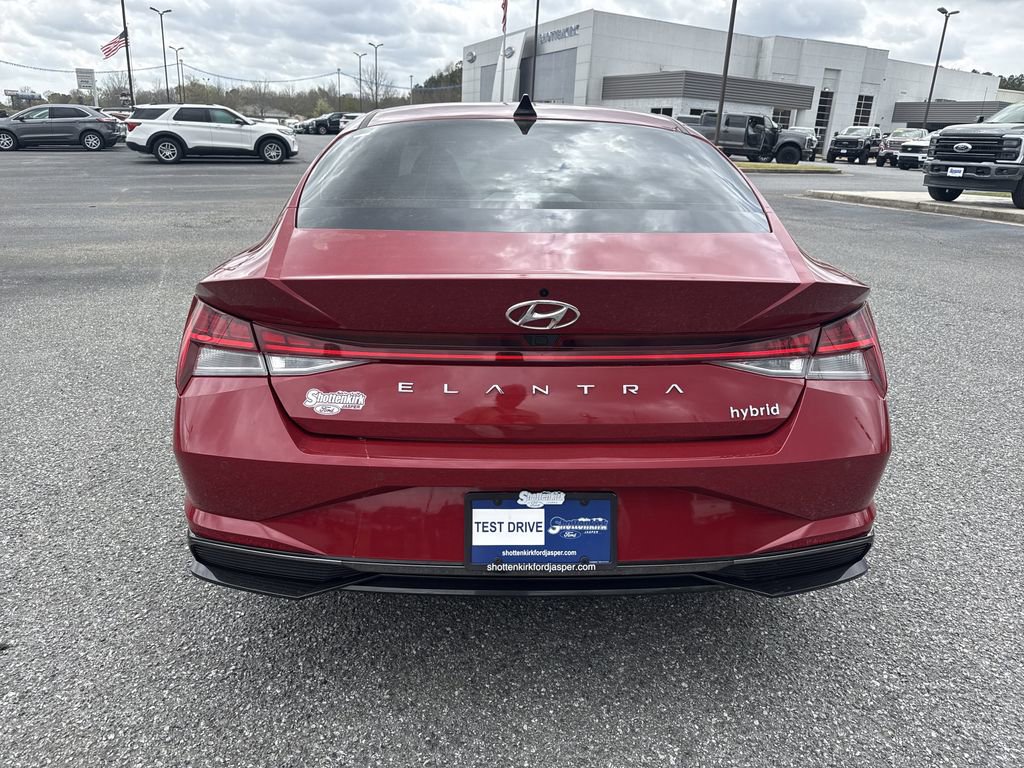 Used 2023 Hyundai Elantra Limited image 6