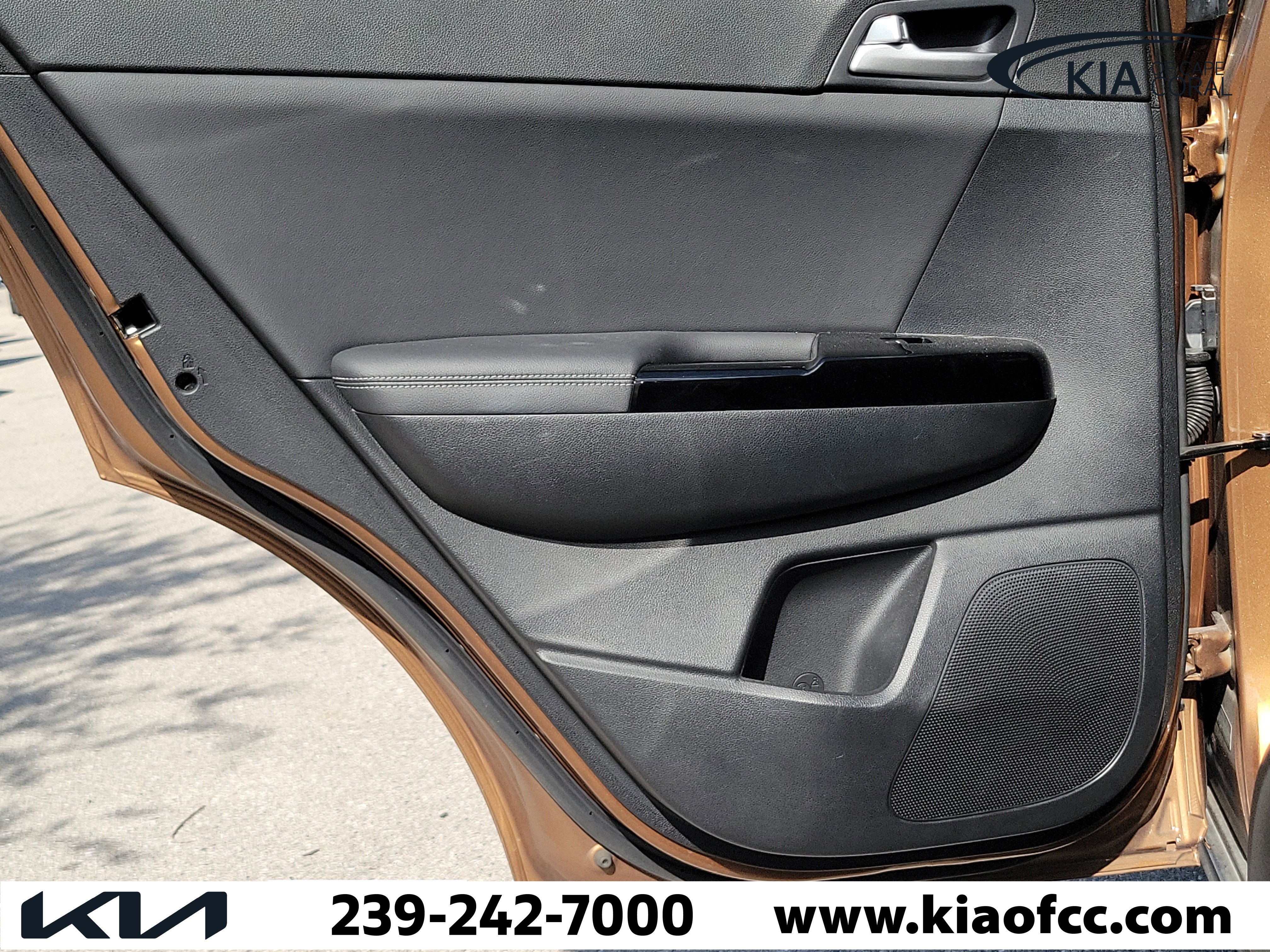 Used 2020 Kia Sportage EX FWD image 16
