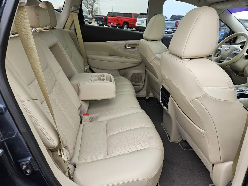 Used 2018 Nissan Murano Platinum image 30