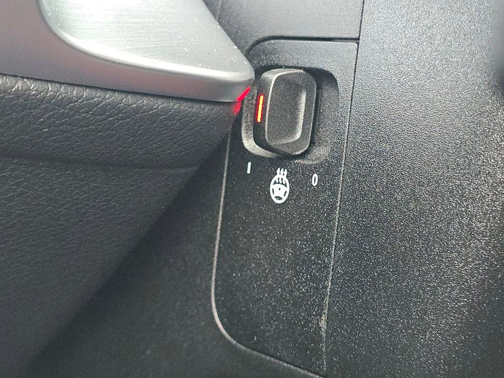 New 2026 Mercedes-Benz GLB 250 4MATIC image 34