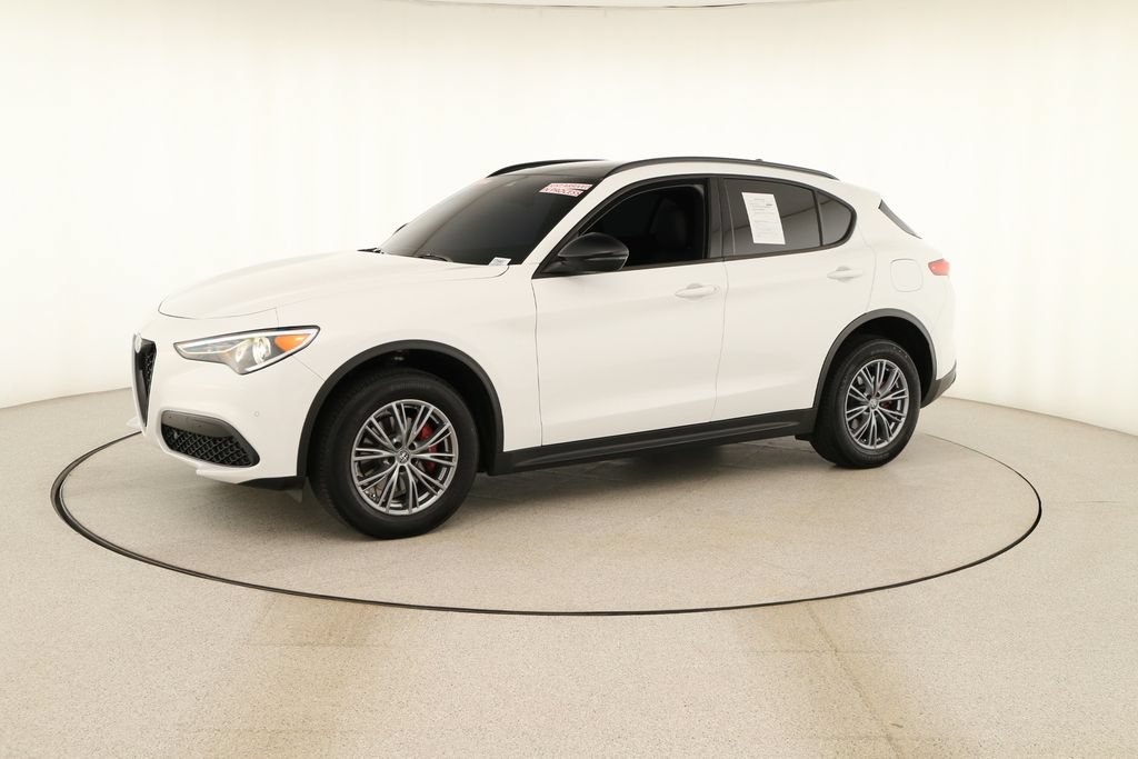 Used 2023 Alfa Romeo Stelvio Sprint RWD image 13