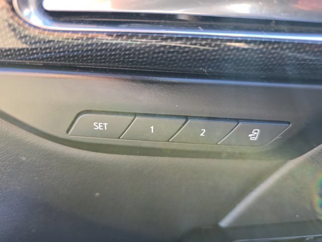Used 2021 Buick Envision Essence w/ Sport Touring Package FWD image 23
