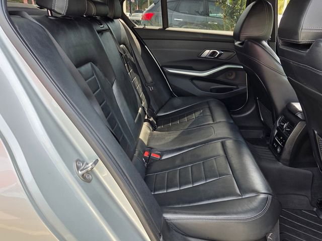 Used 2019 BMW 330i Sedan w/ Driving Assistance Package RWD image 16