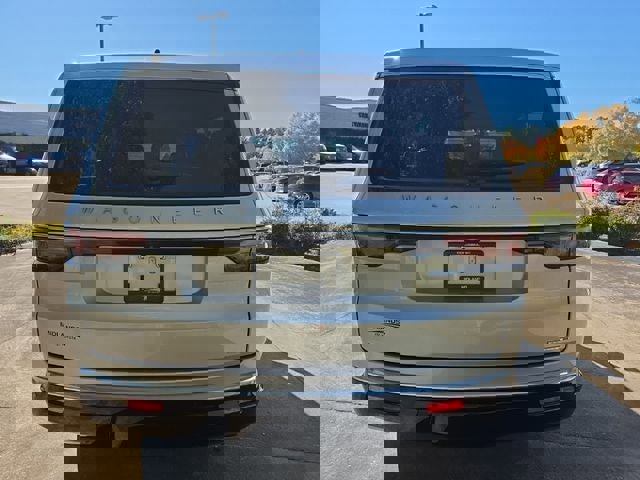 Used 2024 Jeep Wagoneer L Series III w/ Flexible Seating Group image 5