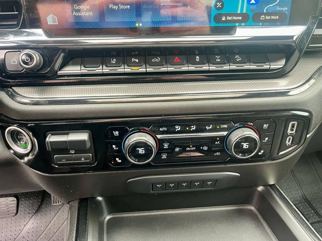 Certified 2025 Chevrolet Silverado 2500 ZR2 w/ Technology Package AWD/4WD image 17