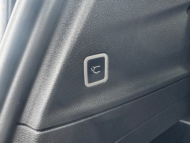 Used 2023 Chrysler Pacifica Touring-L w/ S Appearance Package image 18