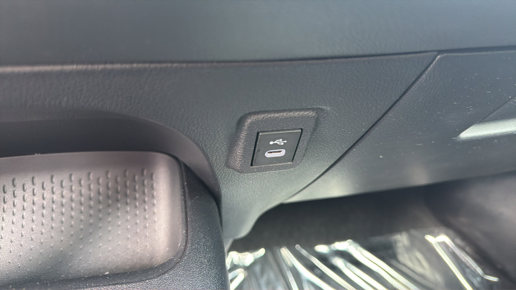 Used 2026 Toyota Corolla SE FWD image 27