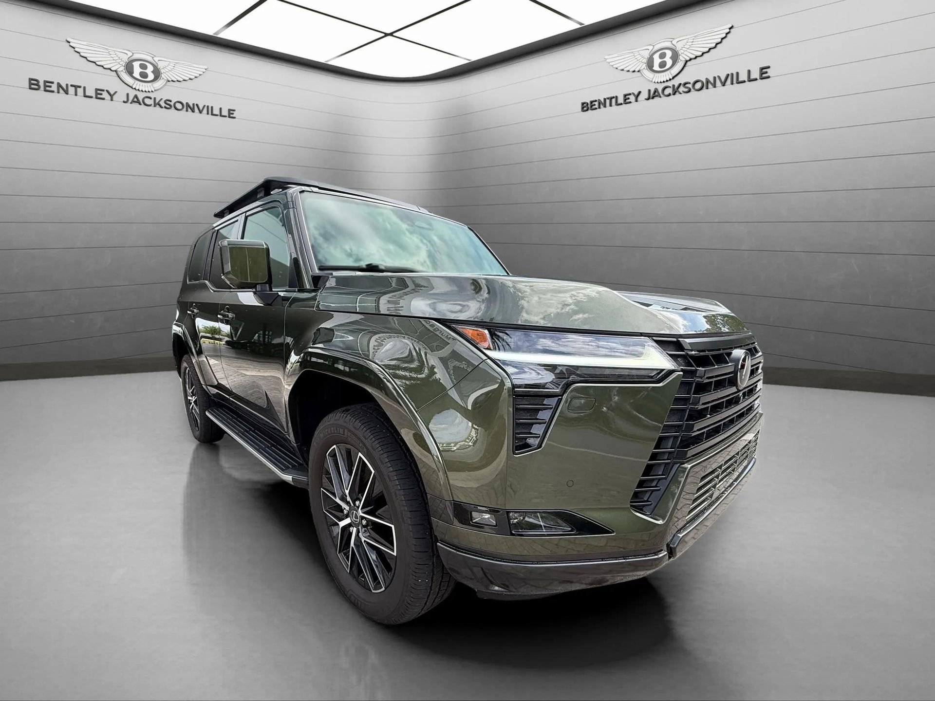 Used 2024 Lexus GX 550 w/ Accessory Package (2T) image 7