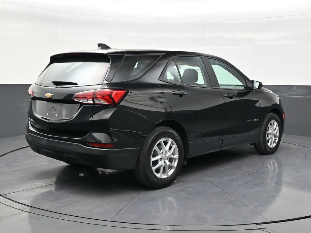 Used 2020 Chevrolet Equinox LS w/ LS Convenience Package FWD image 5