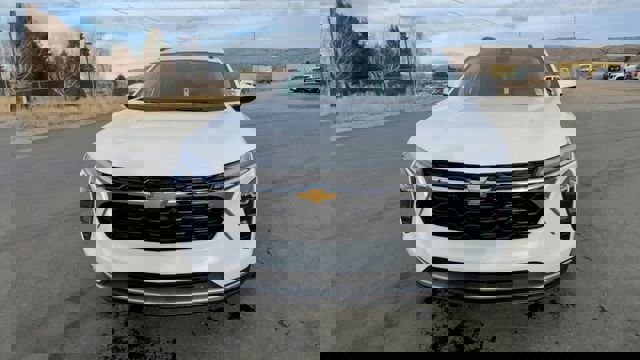 New 2026 Chevrolet Trax LT w/ LT Convenience Package image 3