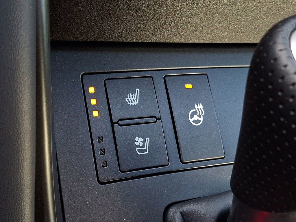 Used 2025 Lexus IS 350 F Sport w/ Navigation Package AWD/4WD image 19