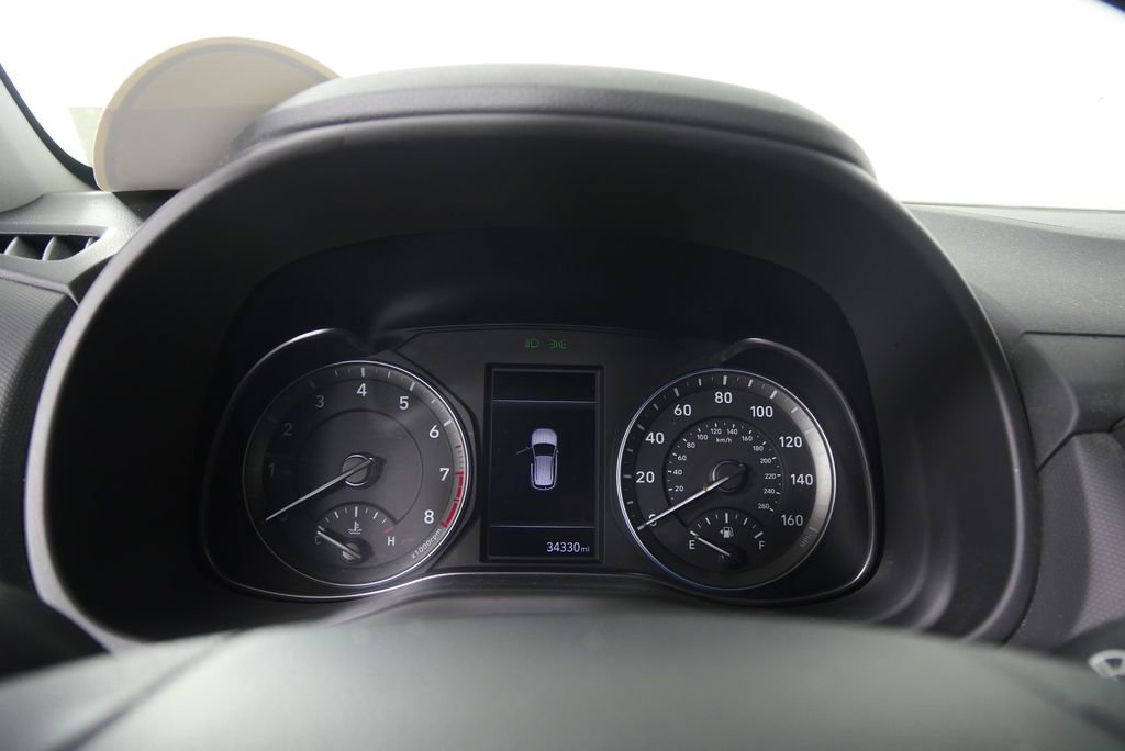 Used 2023 Hyundai Kona SE image 13