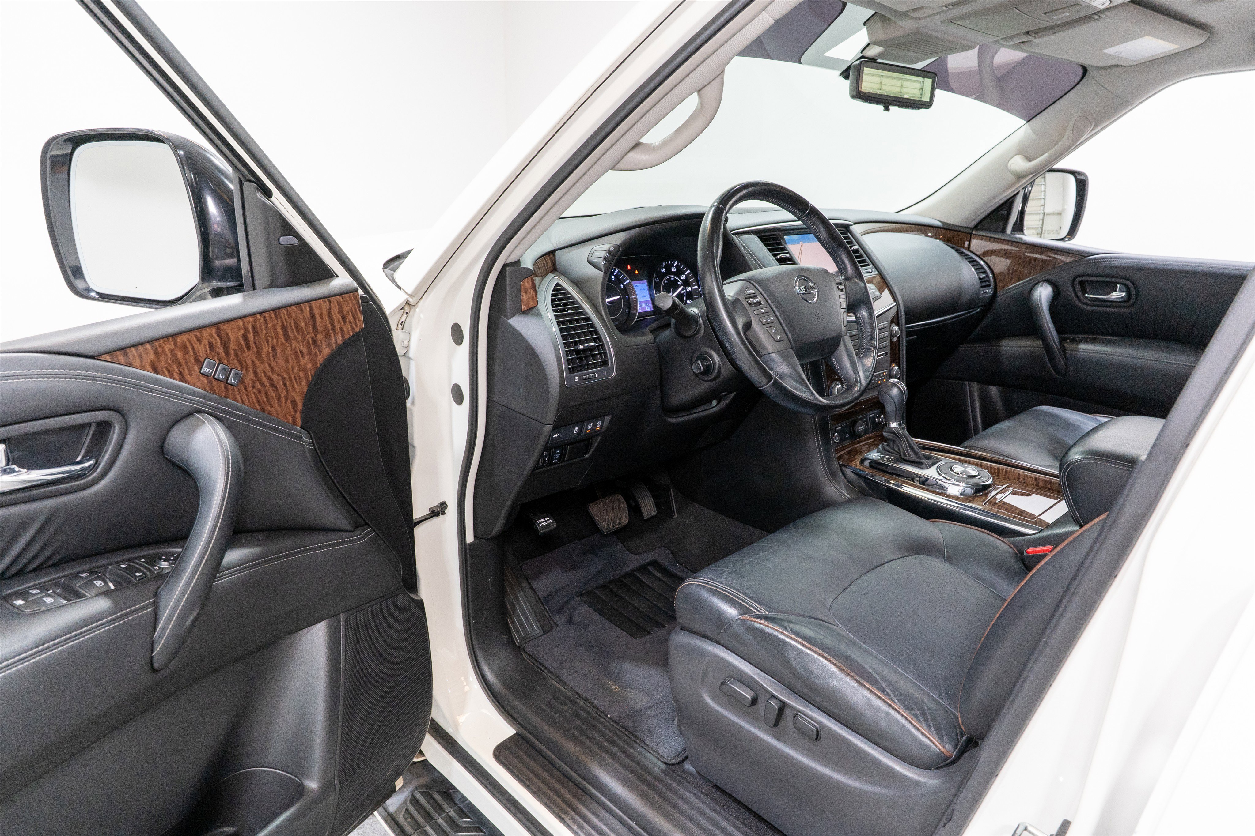Used 2019 Nissan Armada Platinum w/ Captain's Chairs Package RWD image 12